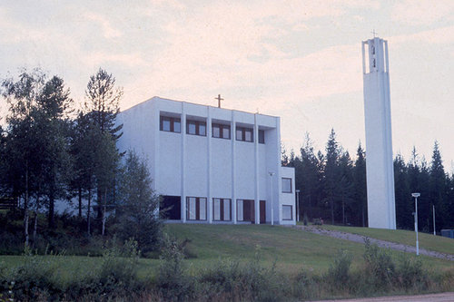 Auttin kappeli ja seurakuntasali Auttin kappeli ja seurakuntasali