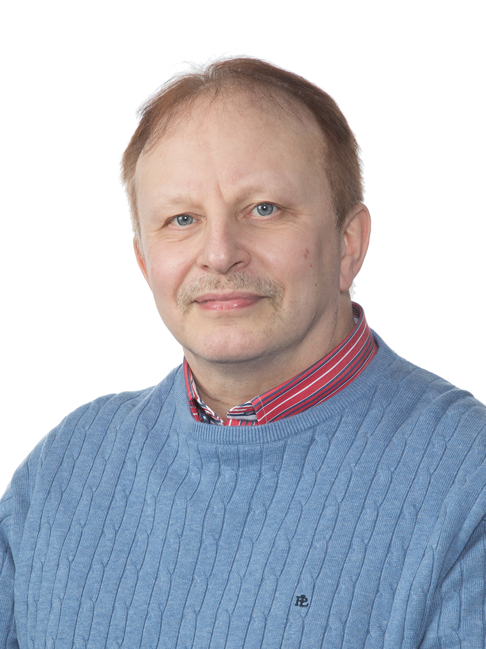 Avaa kuva isommaksi Peuraniemi Asko (Kirkko kuuluu kaikille).jpg