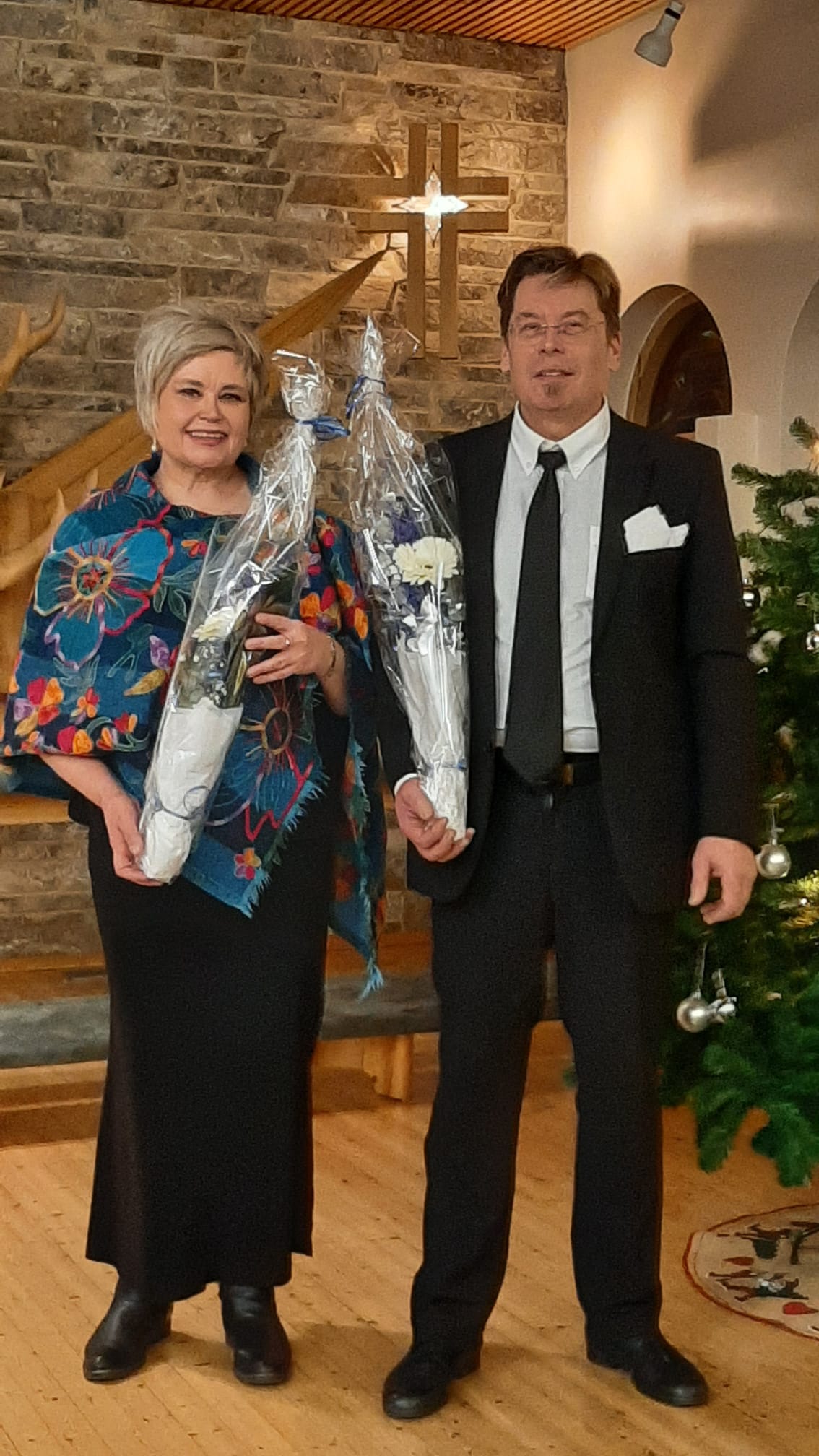 Syysunelmia-Konsertti su 25.10. klo 16.00 Rovaniemen pääkirkossa, Minna Sallinen, piano  ja Asko Karjalainen, laulu.